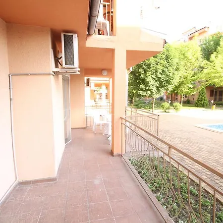 아파트 Arendoo In Casa Brava 2 *
