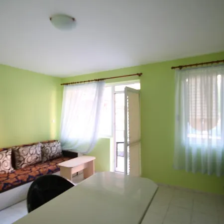아파트 Arendoo In Casa Brava 2 *